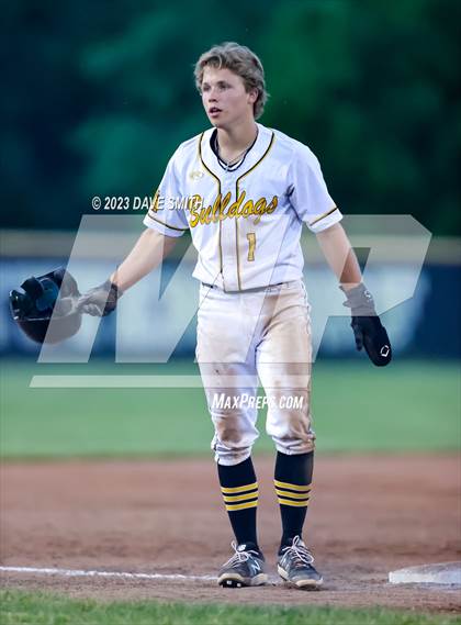 Thumbnail 3 in Muscatine @ Bettendorf photogallery.