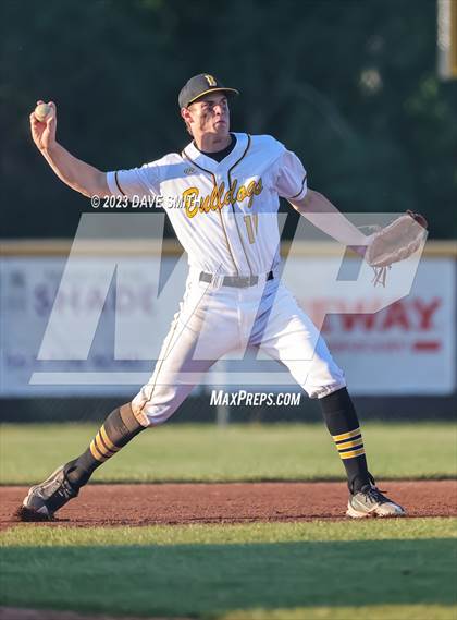 Thumbnail 2 in Muscatine @ Bettendorf photogallery.