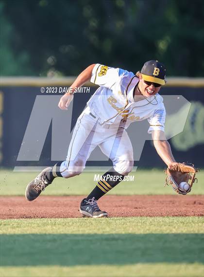 Thumbnail 2 in Muscatine @ Bettendorf photogallery.