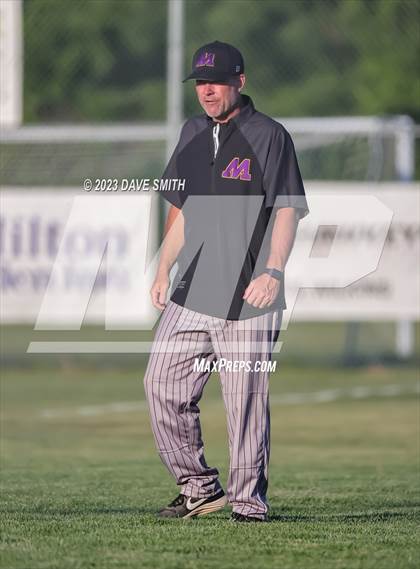 Thumbnail 2 in Muscatine @ Bettendorf photogallery.