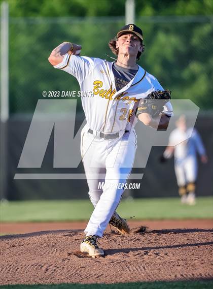 Thumbnail 1 in Muscatine @ Bettendorf photogallery.