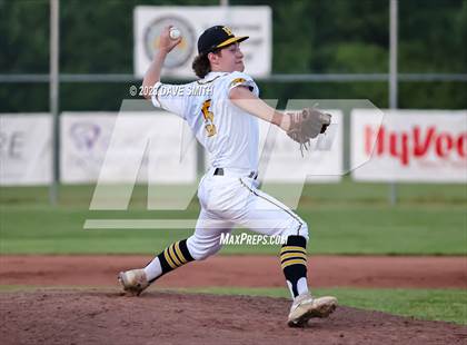 Thumbnail 3 in Muscatine @ Bettendorf photogallery.