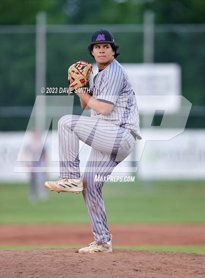 Thumbnail 1 in Muscatine @ Bettendorf photogallery.