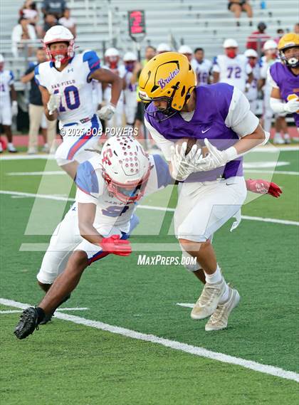 Thumbnail 2 in Lake Braddock vs Gar-Field (Scrimmage) photogallery.