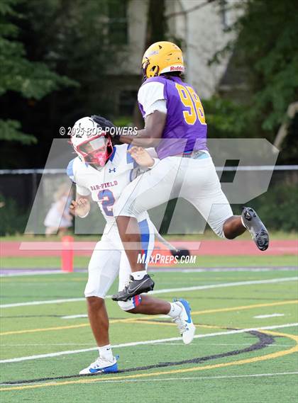 Thumbnail 2 in Lake Braddock vs Gar-Field (Scrimmage) photogallery.