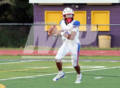 Thumbnail 3 in Lake Braddock vs Gar-Field (Scrimmage) photogallery.