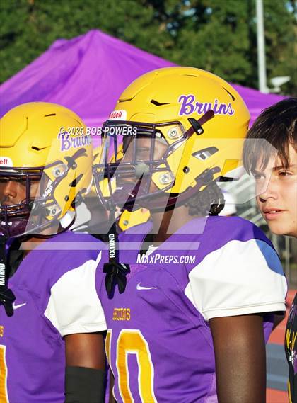 Thumbnail 2 in Lake Braddock vs Gar-Field (Scrimmage) photogallery.