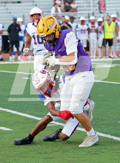Thumbnail 3 in Lake Braddock vs Gar-Field (Scrimmage) photogallery.