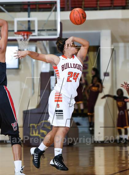 Thumbnail 3 in Burkburnett vs. Wichita Falls (Fantasy of Lights Tournament) photogallery.