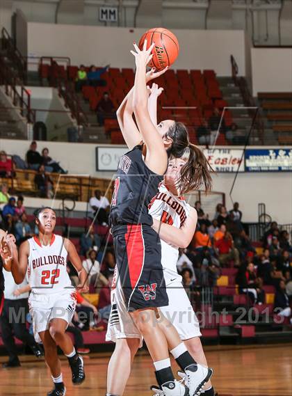 Thumbnail 3 in Burkburnett vs. Wichita Falls (Fantasy of Lights Tournament) photogallery.