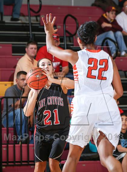 Thumbnail 2 in Burkburnett vs. Wichita Falls (Fantasy of Lights Tournament) photogallery.