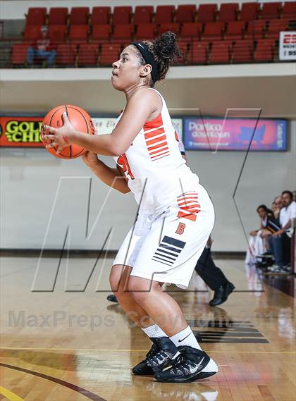 Thumbnail 2 in Burkburnett vs. Wichita Falls (Fantasy of Lights Tournament) photogallery.