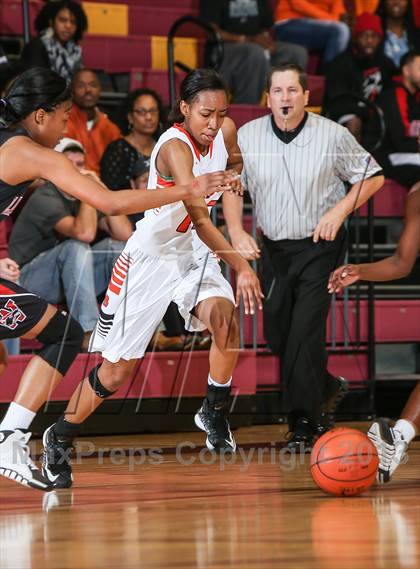 Thumbnail 3 in Burkburnett vs. Wichita Falls (Fantasy of Lights Tournament) photogallery.