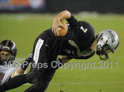 Thumbnail 3 in Hamilton vs. Desert Ridge (AIA State 5A-I Final) photogallery.