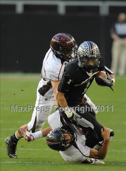 Thumbnail 3 in Hamilton vs. Desert Ridge (AIA State 5A-I Final) photogallery.
