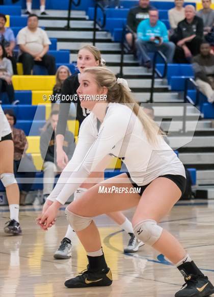 Thumbnail 3 in Archbishop Mitty vs. Sacred Heart Cathedral Preparatory (CIF-CCS Open Div. Semi-finals) photogallery.