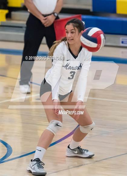 Thumbnail 2 in Archbishop Mitty vs. Sacred Heart Cathedral Preparatory (CIF-CCS Open Div. Semi-finals) photogallery.