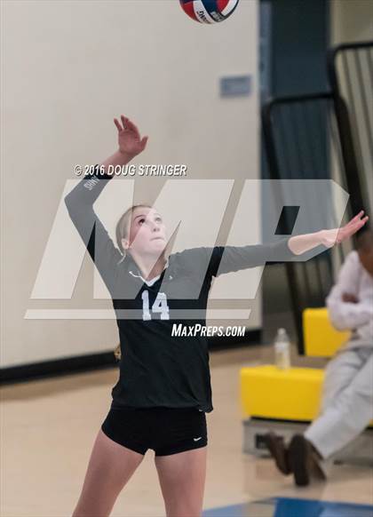 Thumbnail 1 in Archbishop Mitty vs. Sacred Heart Cathedral Preparatory (CIF-CCS Open Div. Semi-finals) photogallery.