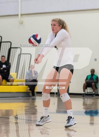 Thumbnail 2 in Archbishop Mitty vs. Sacred Heart Cathedral Preparatory (CIF-CCS Open Div. Semi-finals) photogallery.