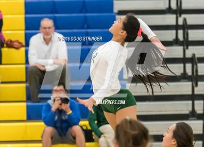 Thumbnail 2 in Archbishop Mitty vs. Sacred Heart Cathedral Preparatory (CIF-CCS Open Div. Semi-finals) photogallery.