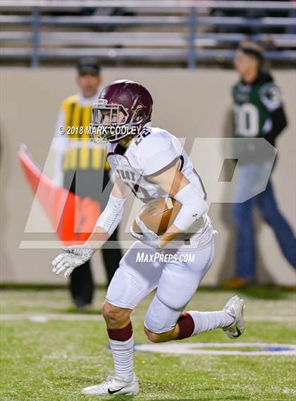 Thumbnail 2 in Franklin vs. Troy (UIL 3A D1 Area) photogallery.