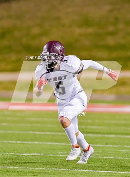 Thumbnail 2 in Franklin vs. Troy (UIL 3A D1 Area) photogallery.