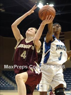Thumbnail 1 in Bishop's vs. La Jolla Country Day (SDS D4 Final) photogallery.