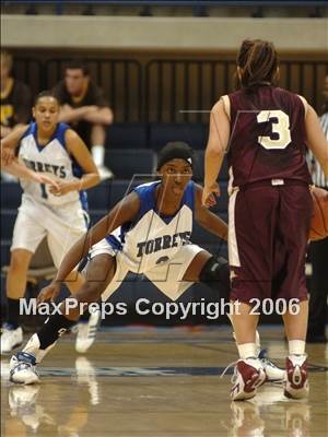 Thumbnail 3 in Bishop's vs. La Jolla Country Day (SDS D4 Final) photogallery.