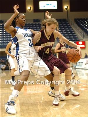 Thumbnail 1 in Bishop's vs. La Jolla Country Day (SDS D4 Final) photogallery.