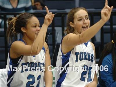 Thumbnail 3 in Bishop's vs. La Jolla Country Day (SDS D4 Final) photogallery.