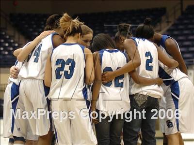 Thumbnail 3 in Bishop's vs. La Jolla Country Day (SDS D4 Final) photogallery.
