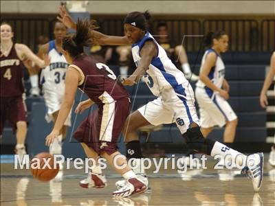 Thumbnail 1 in Bishop's vs. La Jolla Country Day (SDS D4 Final) photogallery.