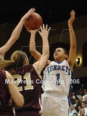 Thumbnail 1 in Bishop's vs. La Jolla Country Day (SDS D4 Final) photogallery.