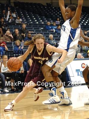 Thumbnail 2 in Bishop's vs. La Jolla Country Day (SDS D4 Final) photogallery.