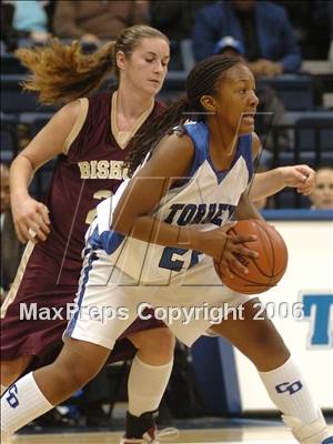 Thumbnail 3 in Bishop's vs. La Jolla Country Day (SDS D4 Final) photogallery.