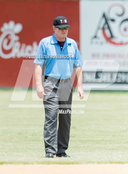 Thumbnail 2 in Santa Gertrudis Academy vs. London (UIL 3A Regional Finals) photogallery.