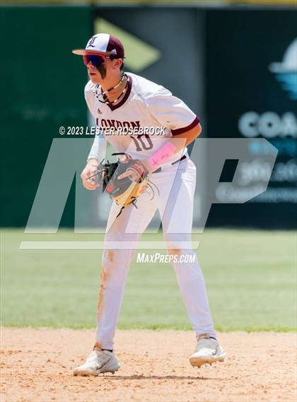 Thumbnail 3 in Santa Gertrudis Academy vs. London (UIL 3A Regional Finals) photogallery.