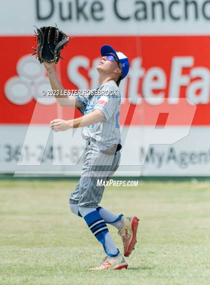 Thumbnail 1 in Santa Gertrudis Academy vs. London (UIL 3A Regional Finals) photogallery.