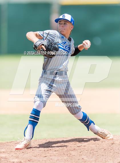 Thumbnail 3 in Santa Gertrudis Academy vs. London (UIL 3A Regional Finals) photogallery.