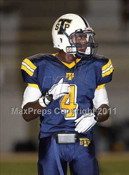 Thumbnail 1 in DeSoto @ Stony Point photogallery.