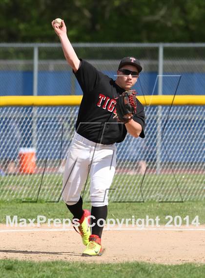 Thumbnail 3 in Tourtellotte Memorial @ Lyman Memorial photogallery.