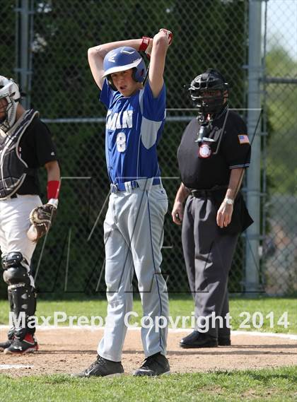 Thumbnail 3 in Tourtellotte Memorial @ Lyman Memorial photogallery.