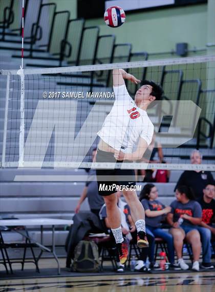 Thumbnail 3 in Bright Star vs. Lincoln (CIF LACS D4 Final) photogallery.