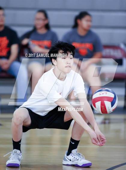 Thumbnail 3 in Bright Star vs. Lincoln (CIF LACS D4 Final) photogallery.