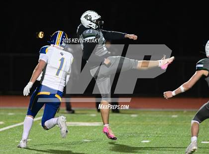 Thumbnail 1 in Brookfield @ Guilford (CIAC Class M Quarterfinal) photogallery.