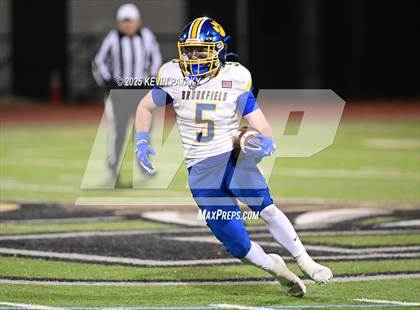 Thumbnail 3 in Brookfield @ Guilford (CIAC Class M Quarterfinal) photogallery.