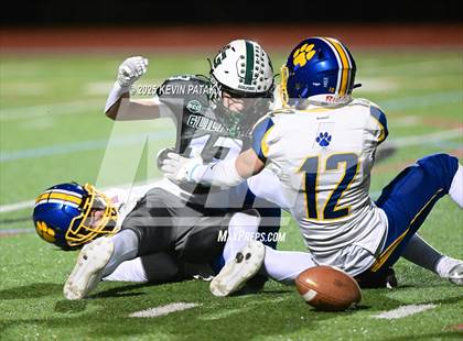Thumbnail 2 in Brookfield @ Guilford (CIAC Class M Quarterfinal) photogallery.