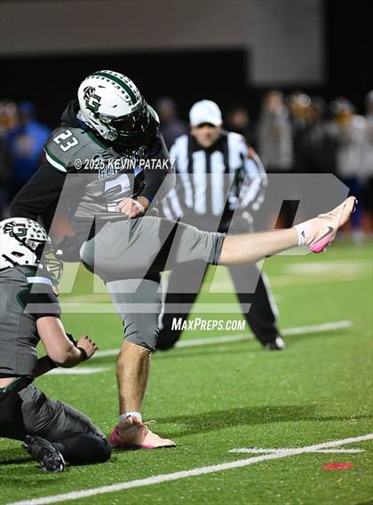 Thumbnail 3 in Brookfield @ Guilford (CIAC Class M Quarterfinal) photogallery.