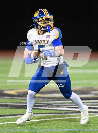 Thumbnail 1 in Brookfield @ Guilford (CIAC Class M Quarterfinal) photogallery.