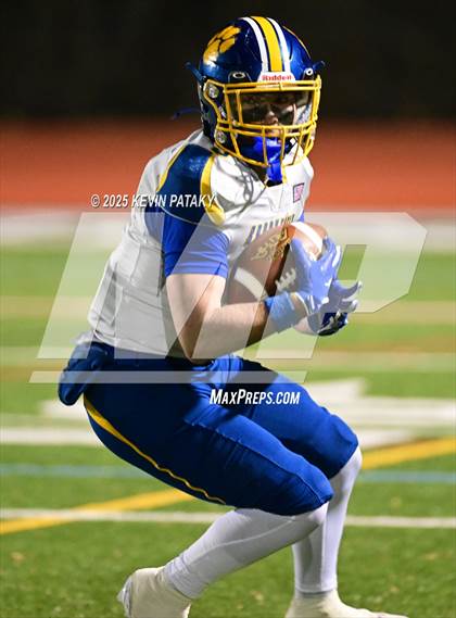 Thumbnail 2 in Brookfield @ Guilford (CIAC Class M Quarterfinal) photogallery.